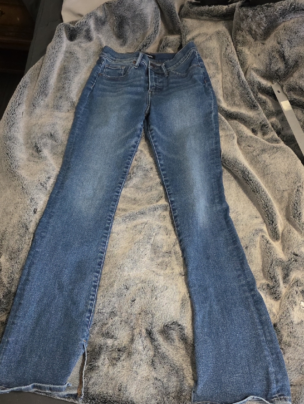 Women's Mid-Wash Flare Jeans
